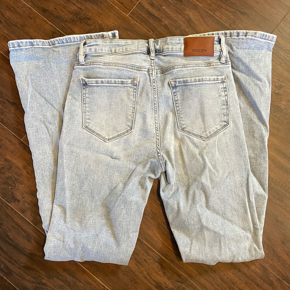 Distressed Hidden Jeans - Picture 2 of 4